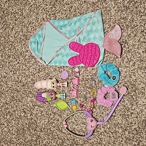 Blume dolls and other toys and accessories bundle